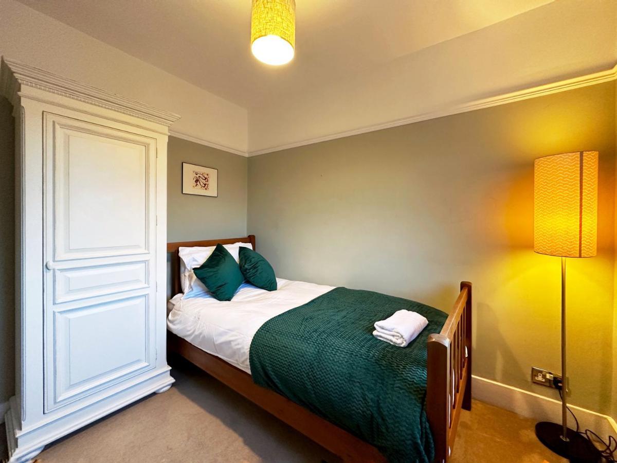 Daisy's Place In Apartament Londra